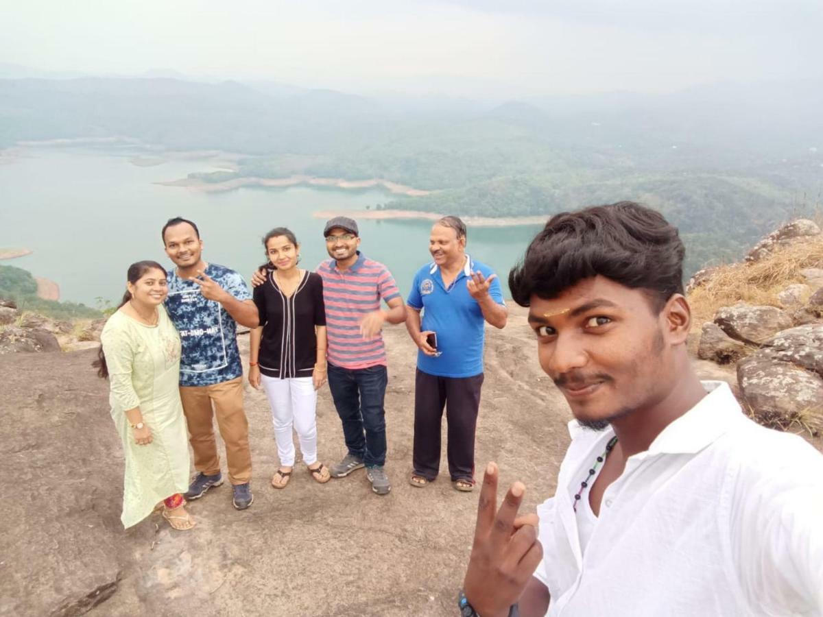 Friends Valley Home Stay Kattappana エクステリア 写真